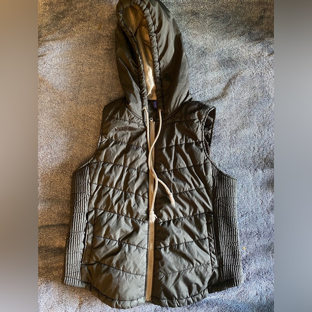 Thin Puffer Vest
